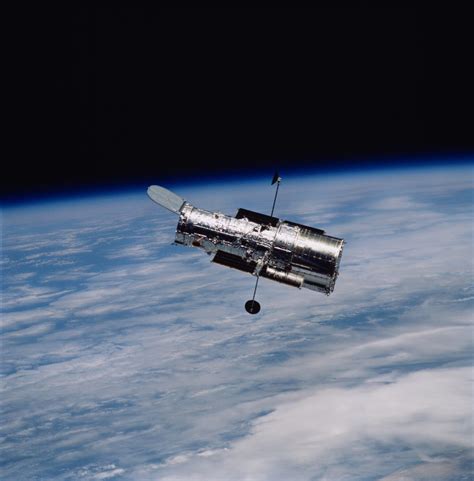 Hubble Uzay Teleskobu: Bulutlu Görüş